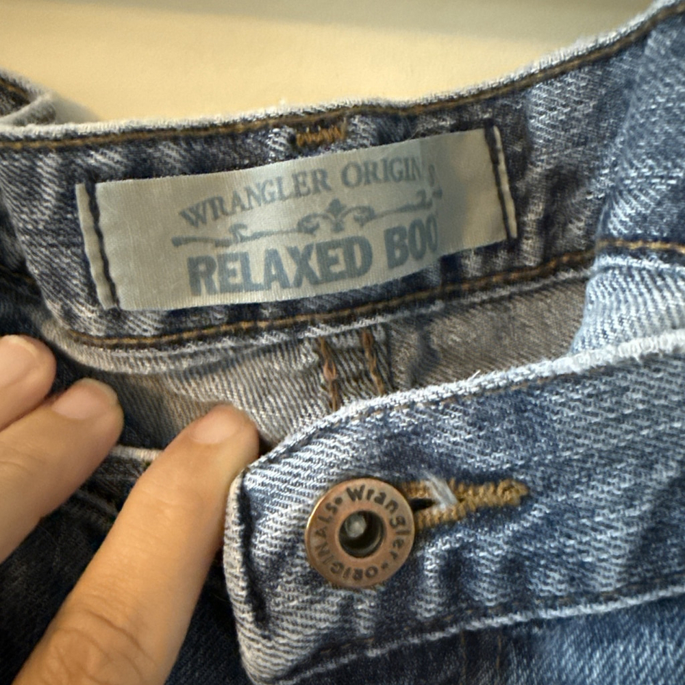 Wranglers Originals Relaxed Bootcut Men's Jeans - Medium Stonewash, Size 36x 32 - Picture 2 of 4